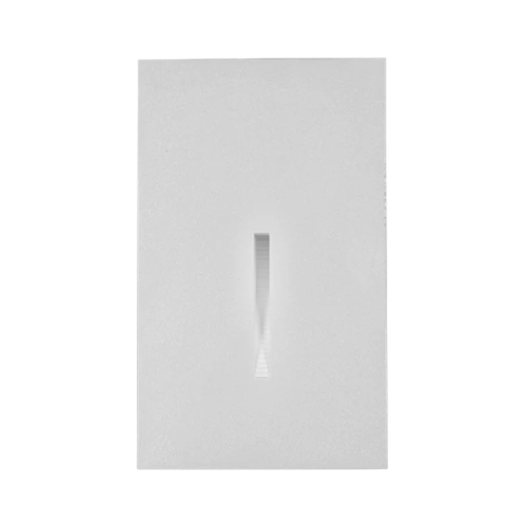 Luminario vertical de cortesía salida de luz lineal con sensor de movimiento oculto 2W luz cálida (3000K), compatible con registro tipo chalupa, de policarbonato negro y blanco, 85-265V de iLumileds