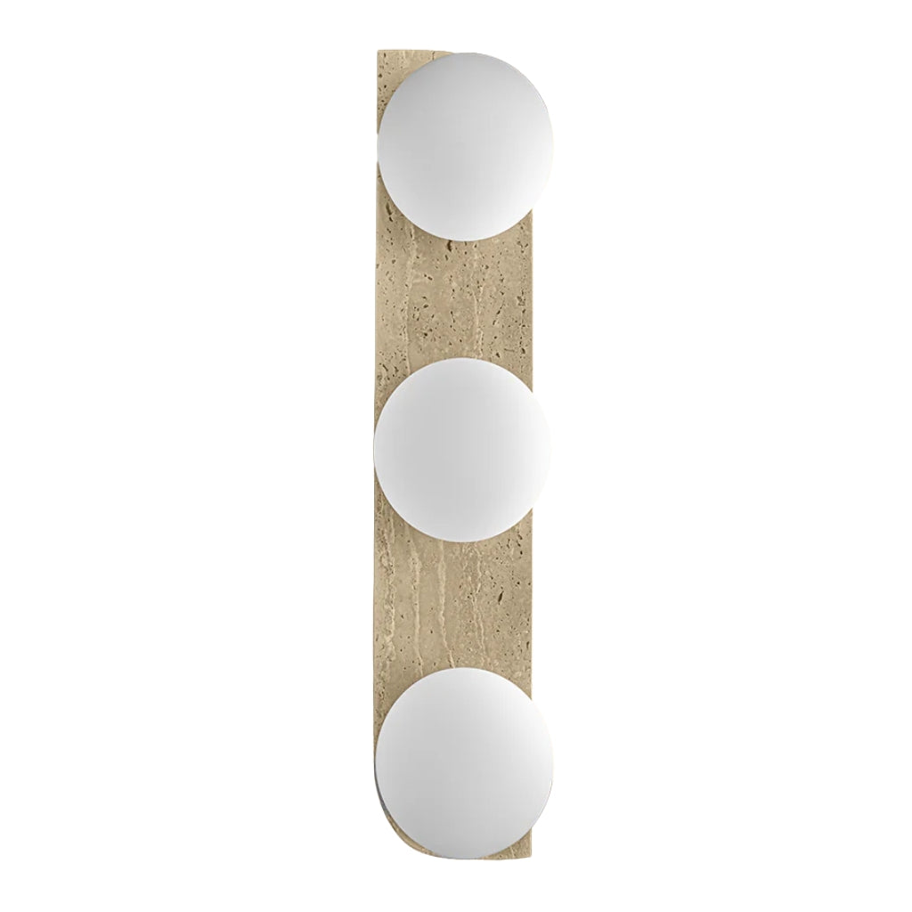Luminario arbotante Venetia con tres esferas de cristal difuso con base G9 (no incluido), acabado travertino beige con detalles latonados de iLumileds