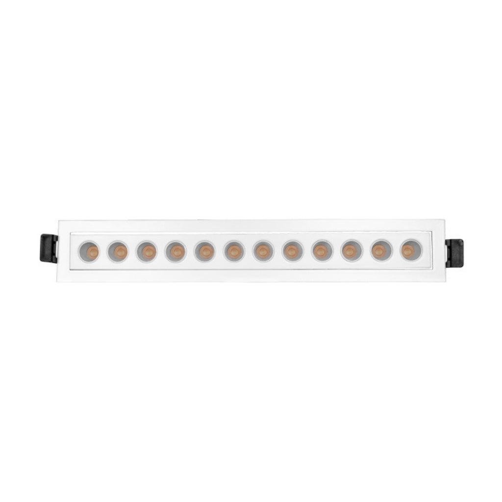 Luminario  rectangular dirigible slim puntual 18W 36° CRI90 bajo deslumbramiento, todo blanco con 12 cuerpos, opciones color de luz 85-277V de iLumileds