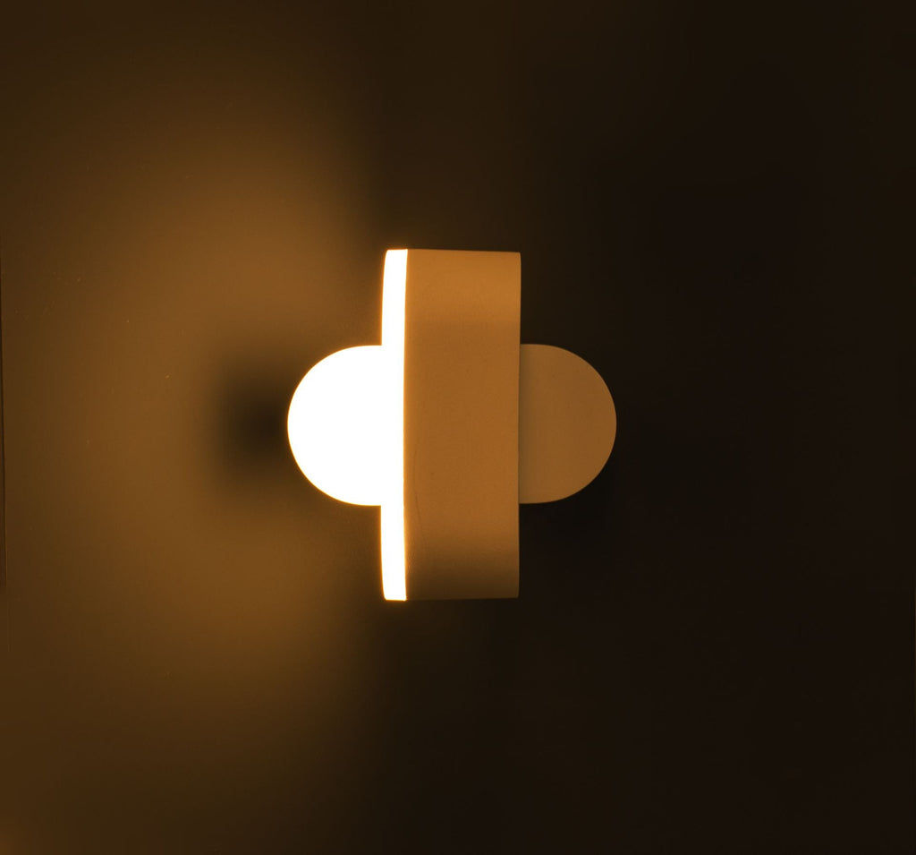 Luminario de muro con una cabeza móvil rotativa 6W 3000K de iLumileds